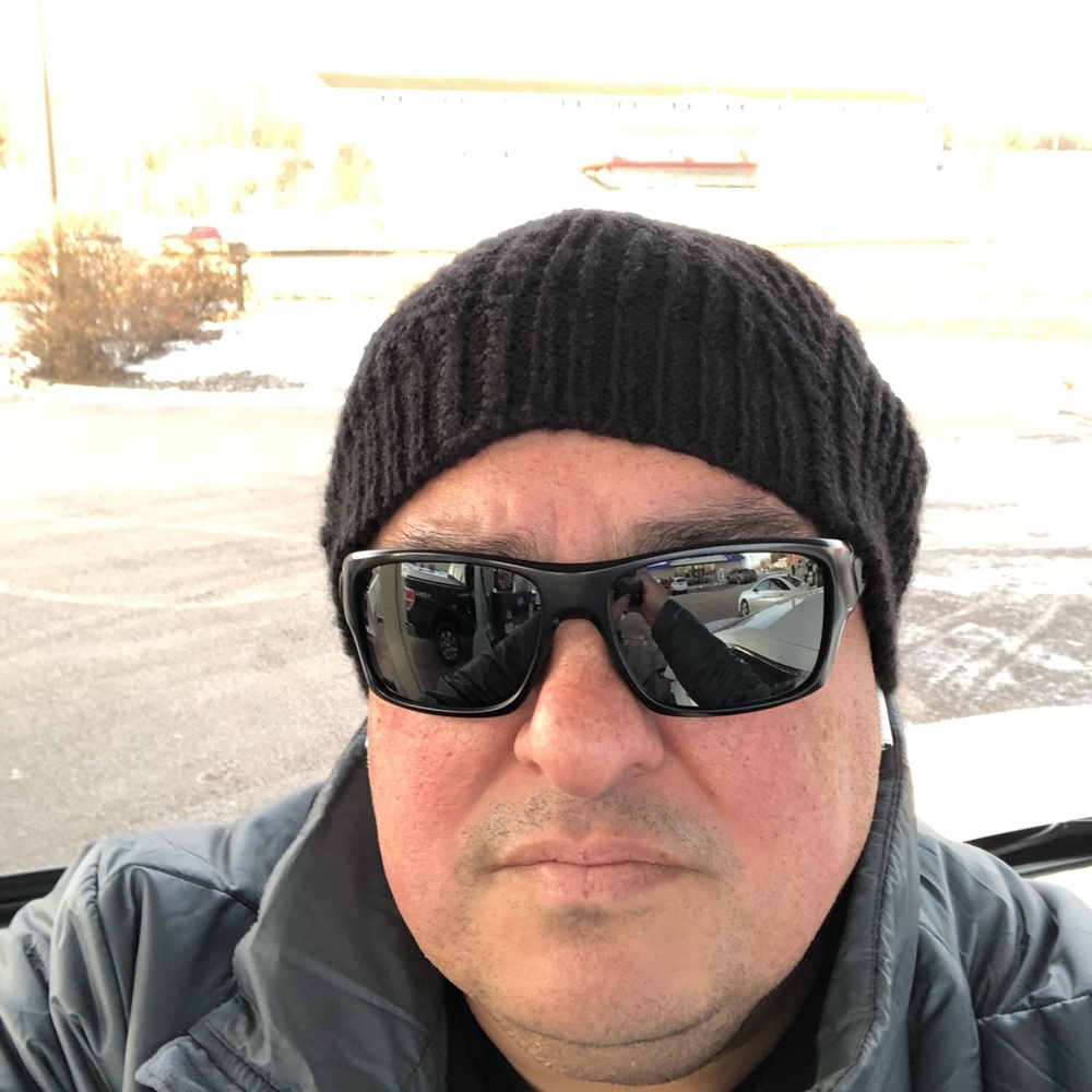 Meet your Posher, Victor